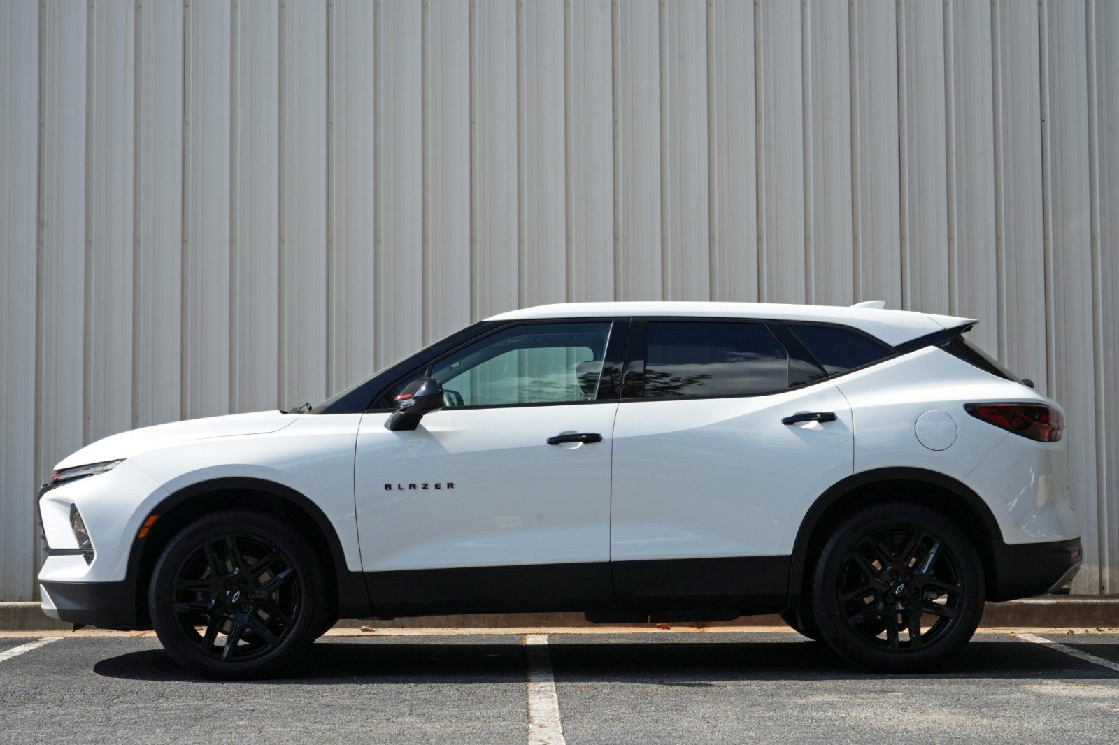 Used 2023 Chevrolet Blazer LT FWD image 8