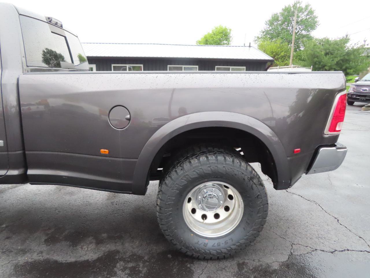 Used 2018 RAM 3500 Laramie AWD/4WD image 15