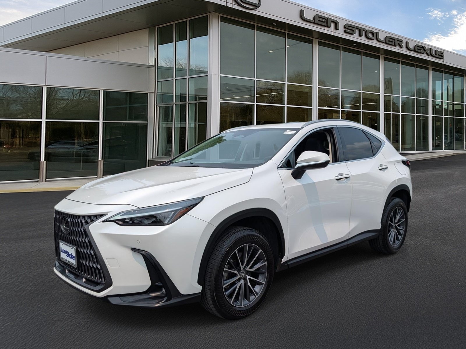 Certified 2025 Lexus NX 350 AWD w/ Accessory Package (2T) image 7