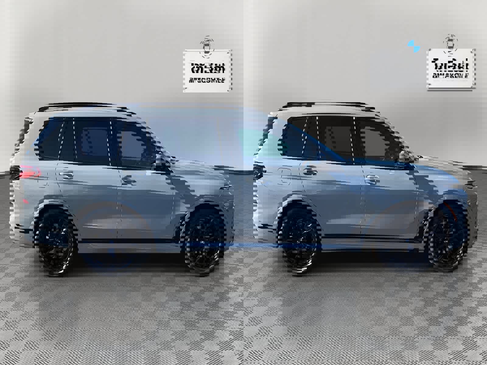 New 2026 BMW X7 xDrive40i w/ Executive Package image 2