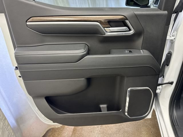 Used 2024 Chevrolet Silverado 1500 LT AWD/4WD image 22