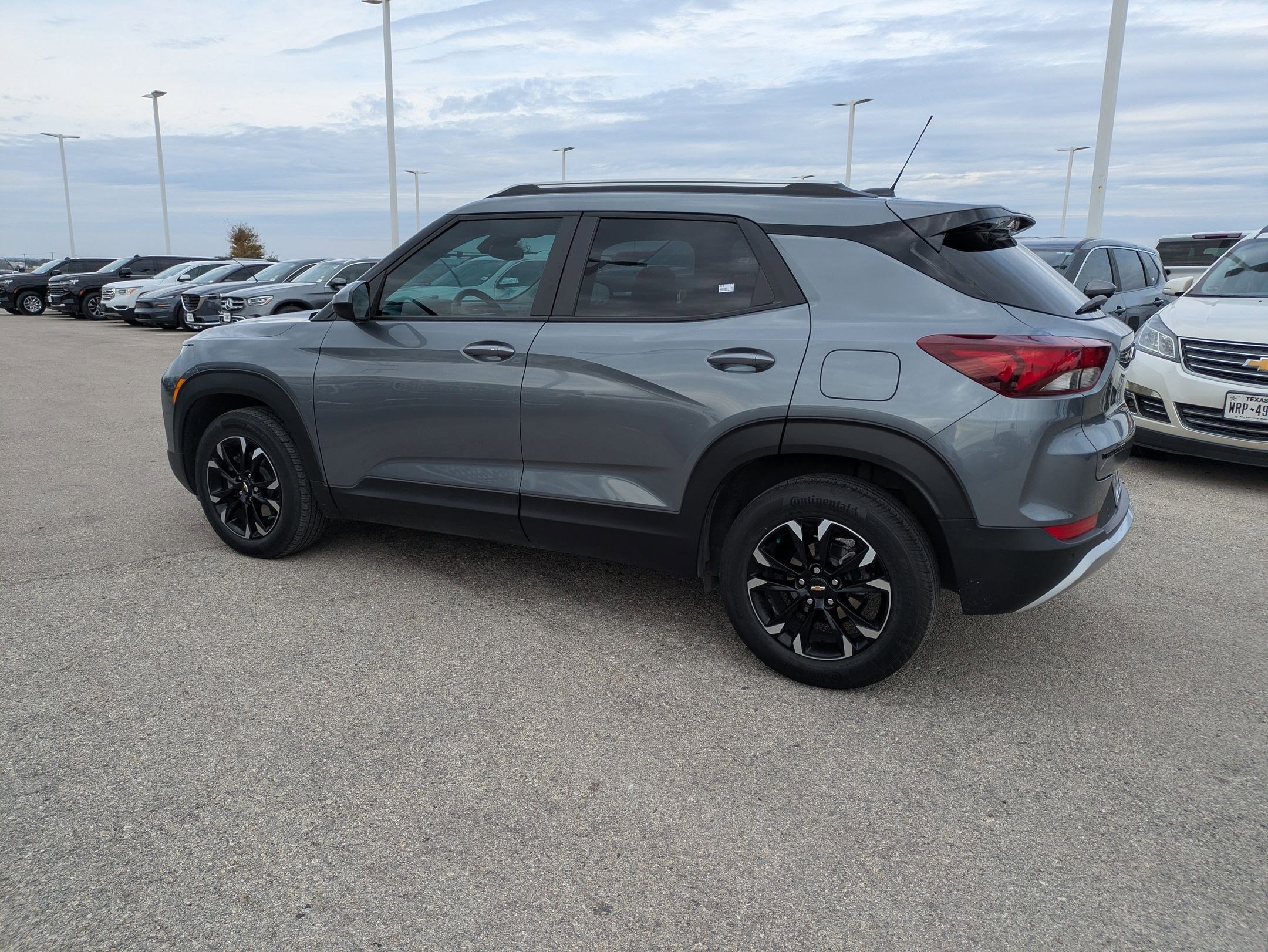 Certified 2022 Chevrolet TrailBlazer LT w/ LPO, Blackout Package image 6