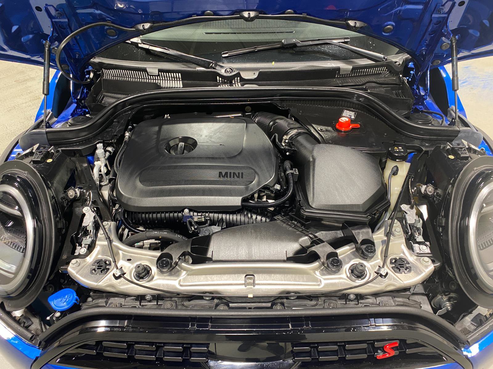 Certified 2025 MINI Cooper S image 28