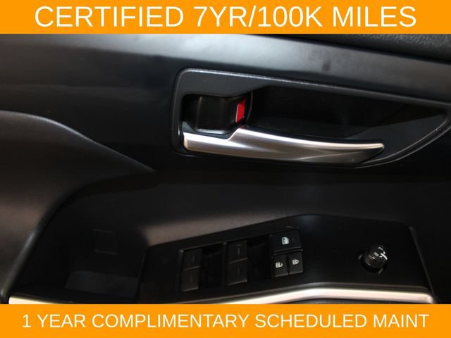 Used 2022 Toyota Highlander XLE AWD/4WD image 19