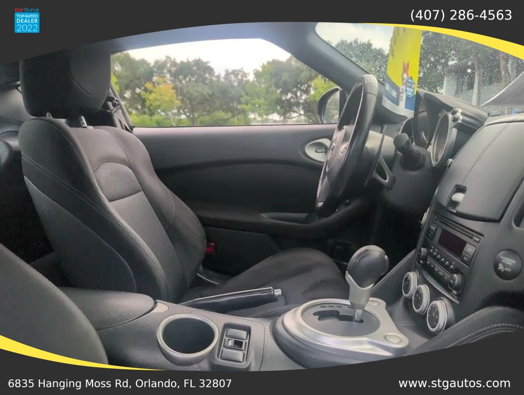 Used 2018 Nissan 370Z Coupe RWD image 15