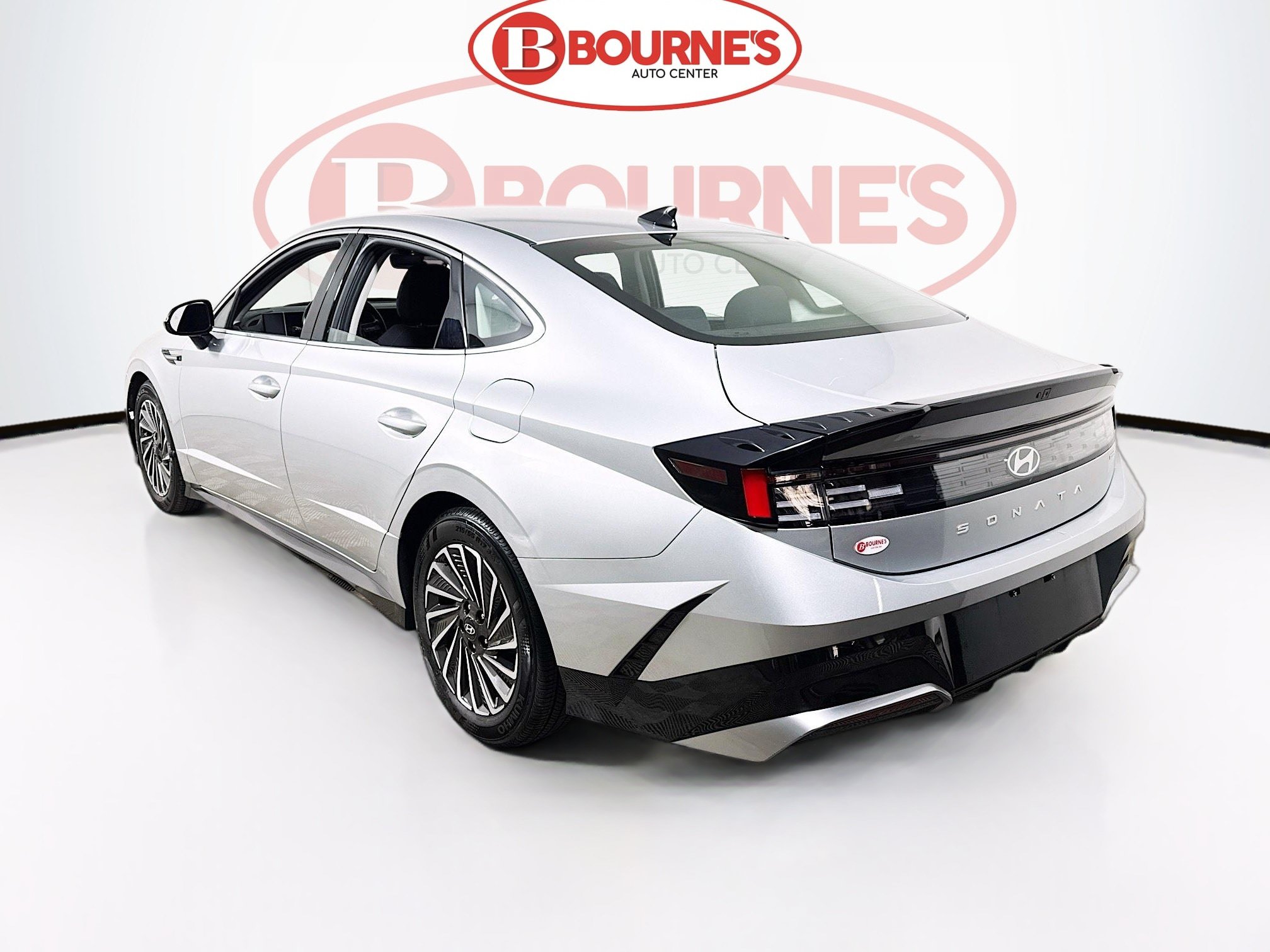 Used 2025 Hyundai Sonata SEL FWD image 7