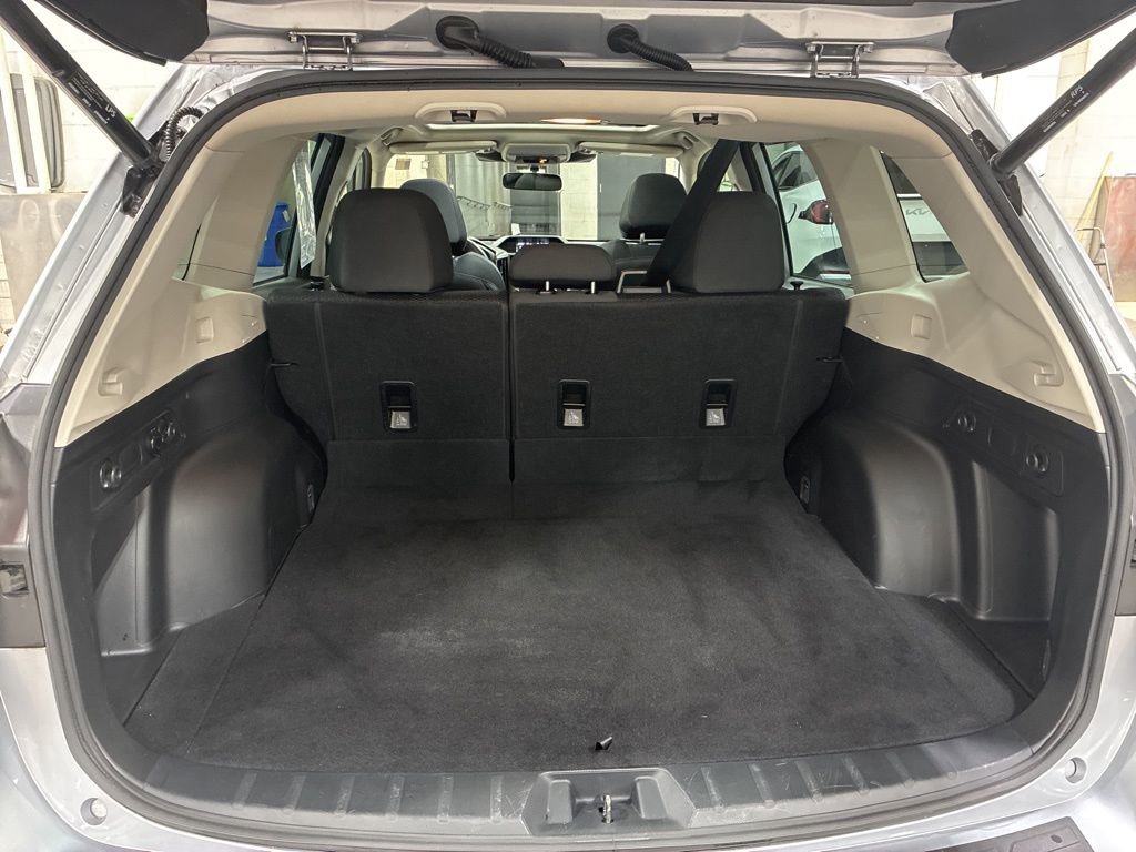 Used 2022 Subaru Forester Premium image 18