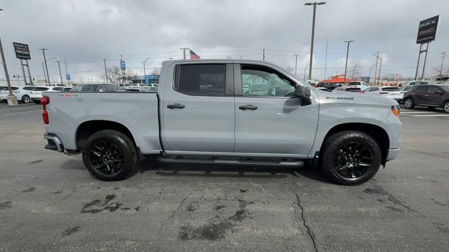 Used 2024 Chevrolet Silverado 1500 Custom w/ Turbomax Blackout Package image 9