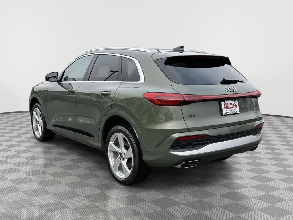 Used 2025 Audi Q5 Premium Plus w/ Premium Plus AWD/4WD image 4