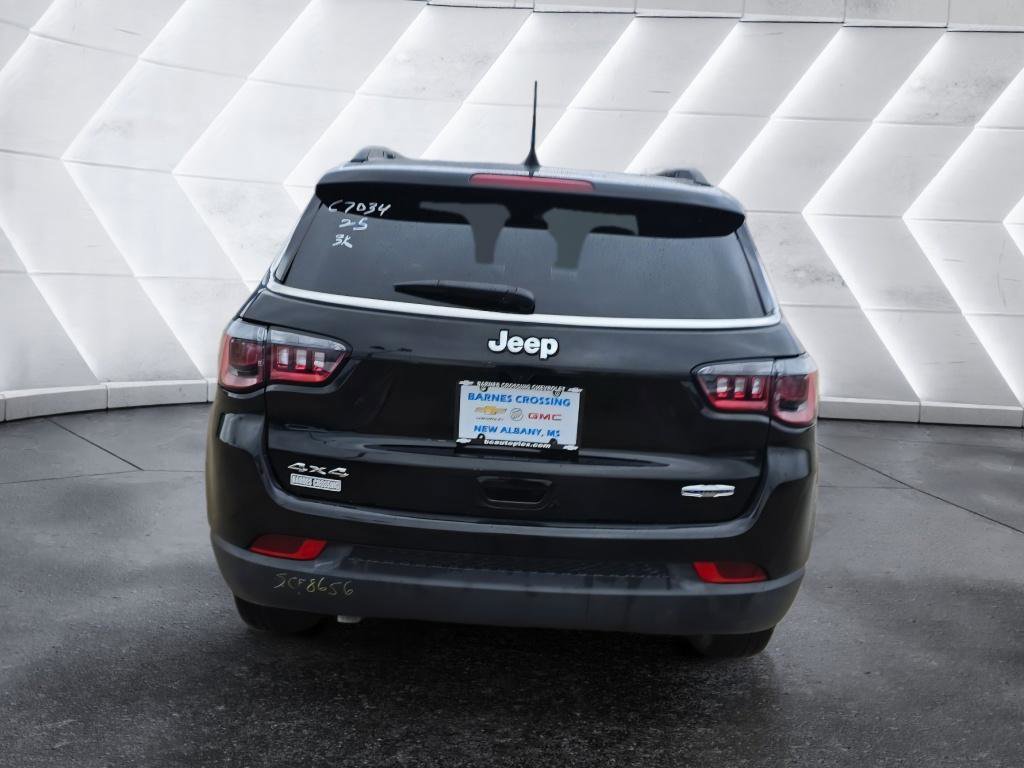 Used 2025 Jeep Compass Latitude image 6