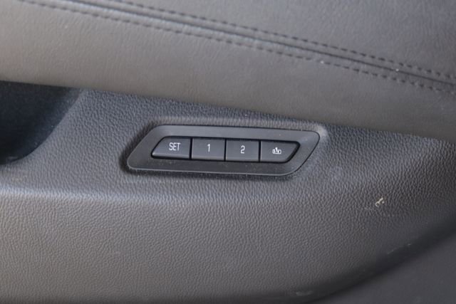 Used 2015 Cadillac Escalade Premium image 24