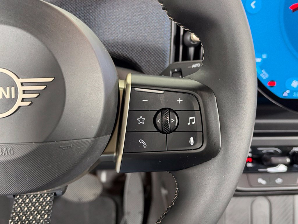 Used 2025 MINI Cooper S FWD image 16