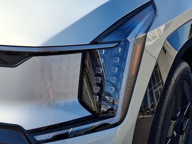 Used 2024 Kia EV9 GT-Line AWD/4WD image 9