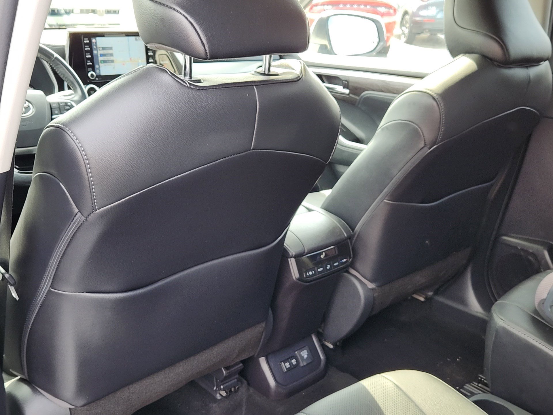 Certified 2021 Toyota Highlander Limited AWD/4WD image 25