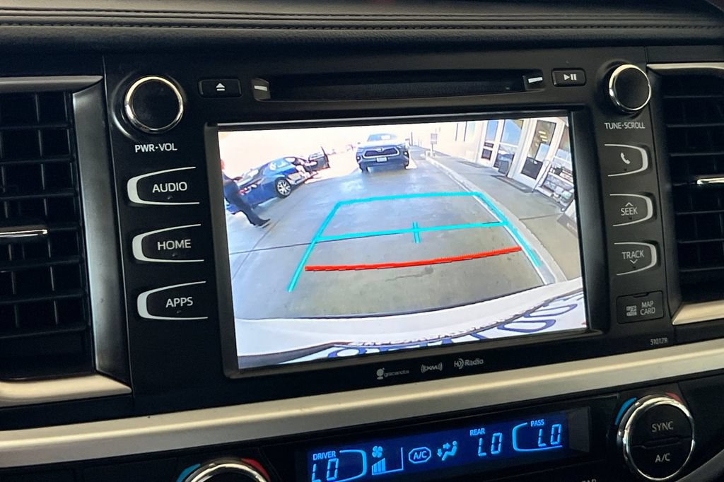 Certified 2018 Toyota Highlander XLE w/ Carpet Mat Package (TMS) FWD image 22