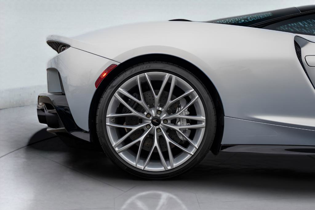 New 2026 McLaren GTS RWD image 18