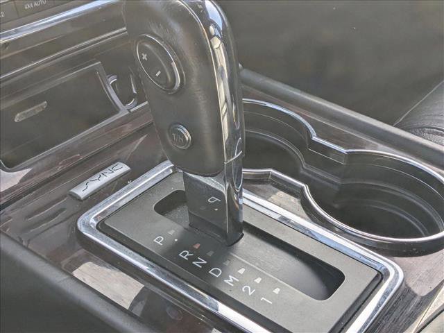 Used 2017 Lincoln Navigator Reserve image 8