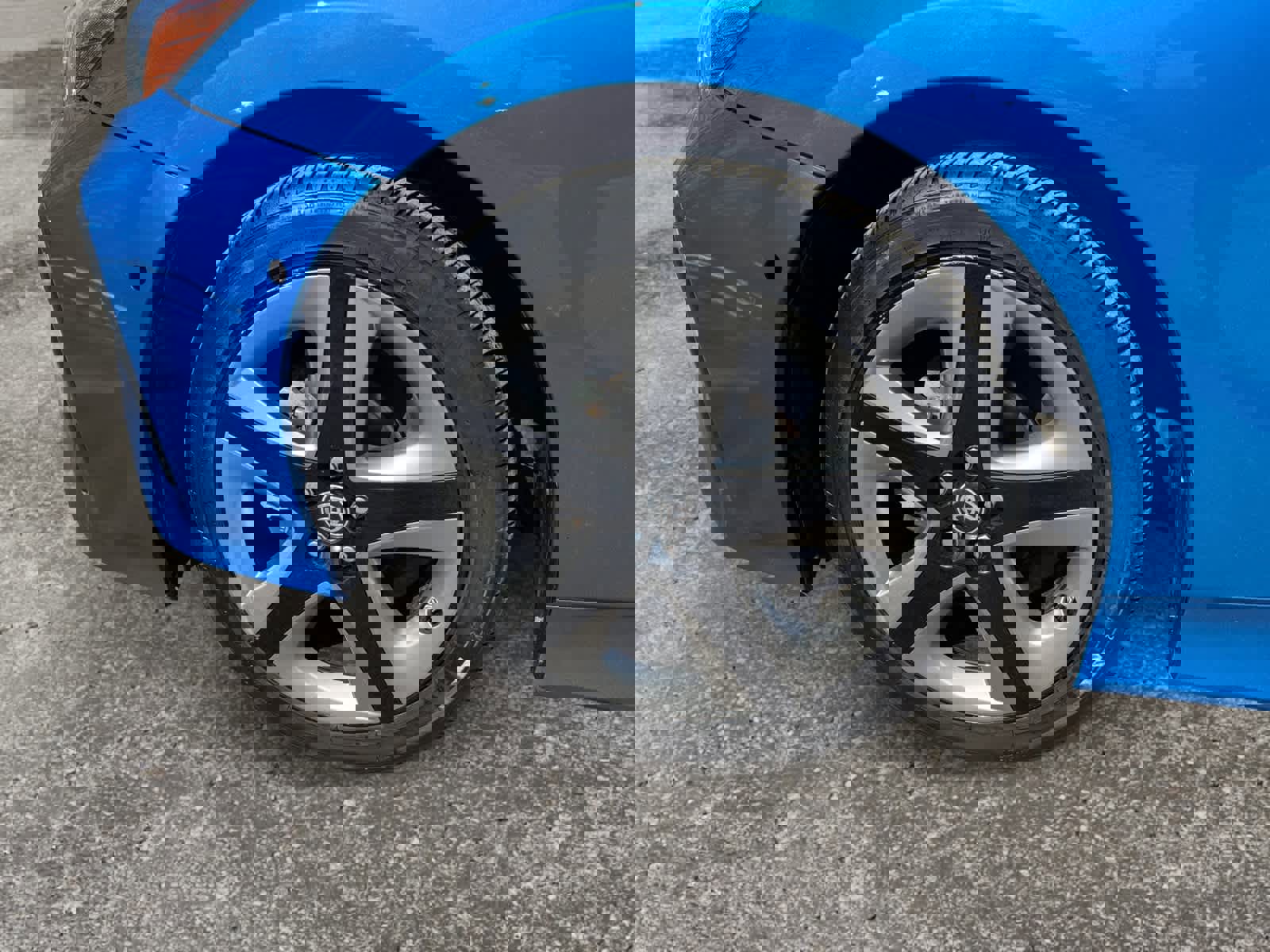 Used 2019 Toyota Prius XLE image 14