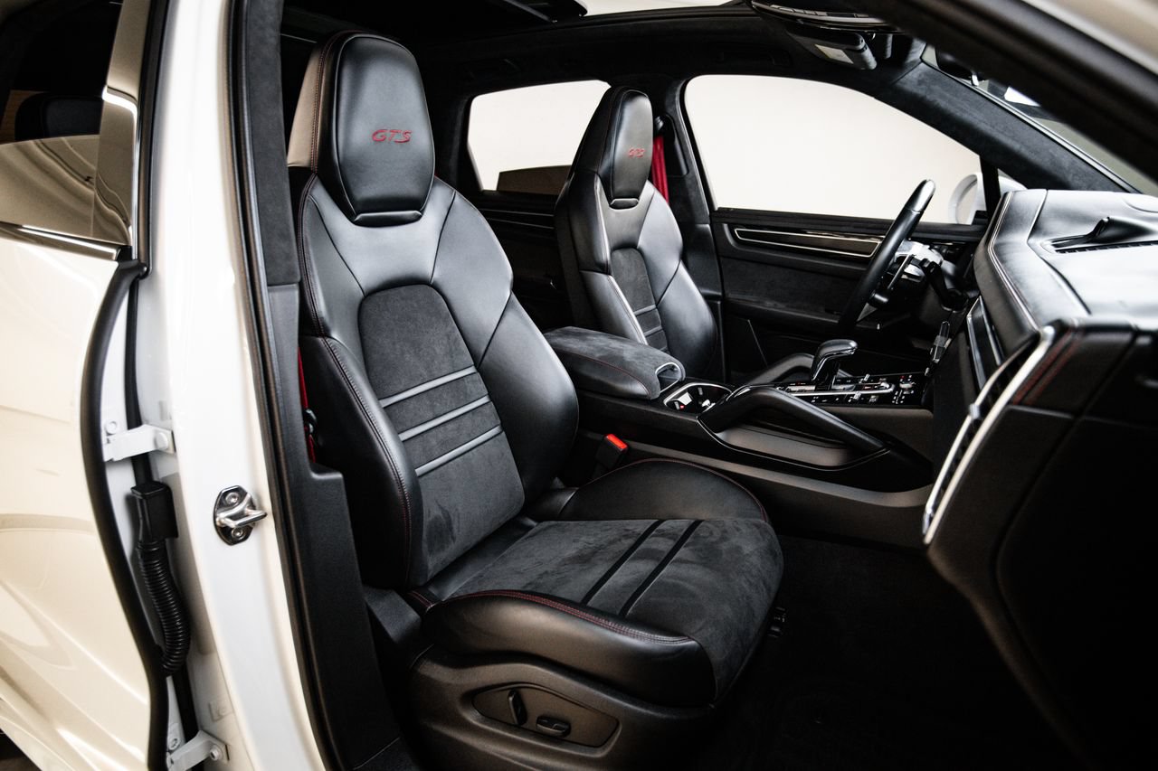 Certified 2023 Porsche Cayenne GTS AWD/4WD image 29