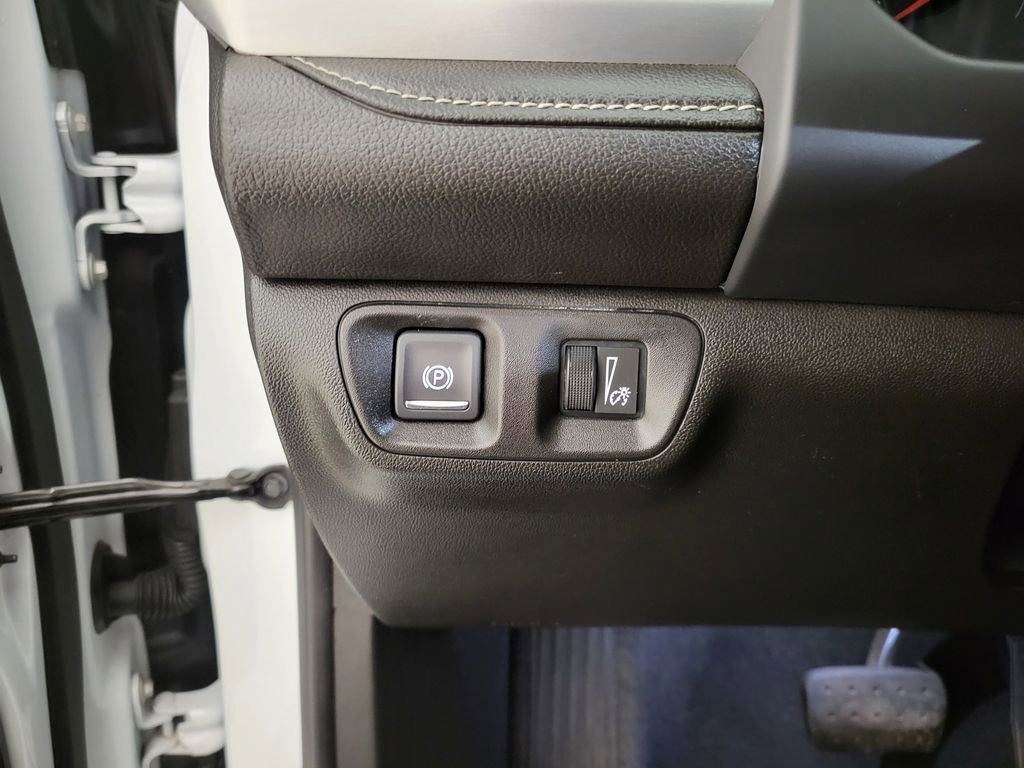 Certified 2023 GMC Acadia SLT image 33