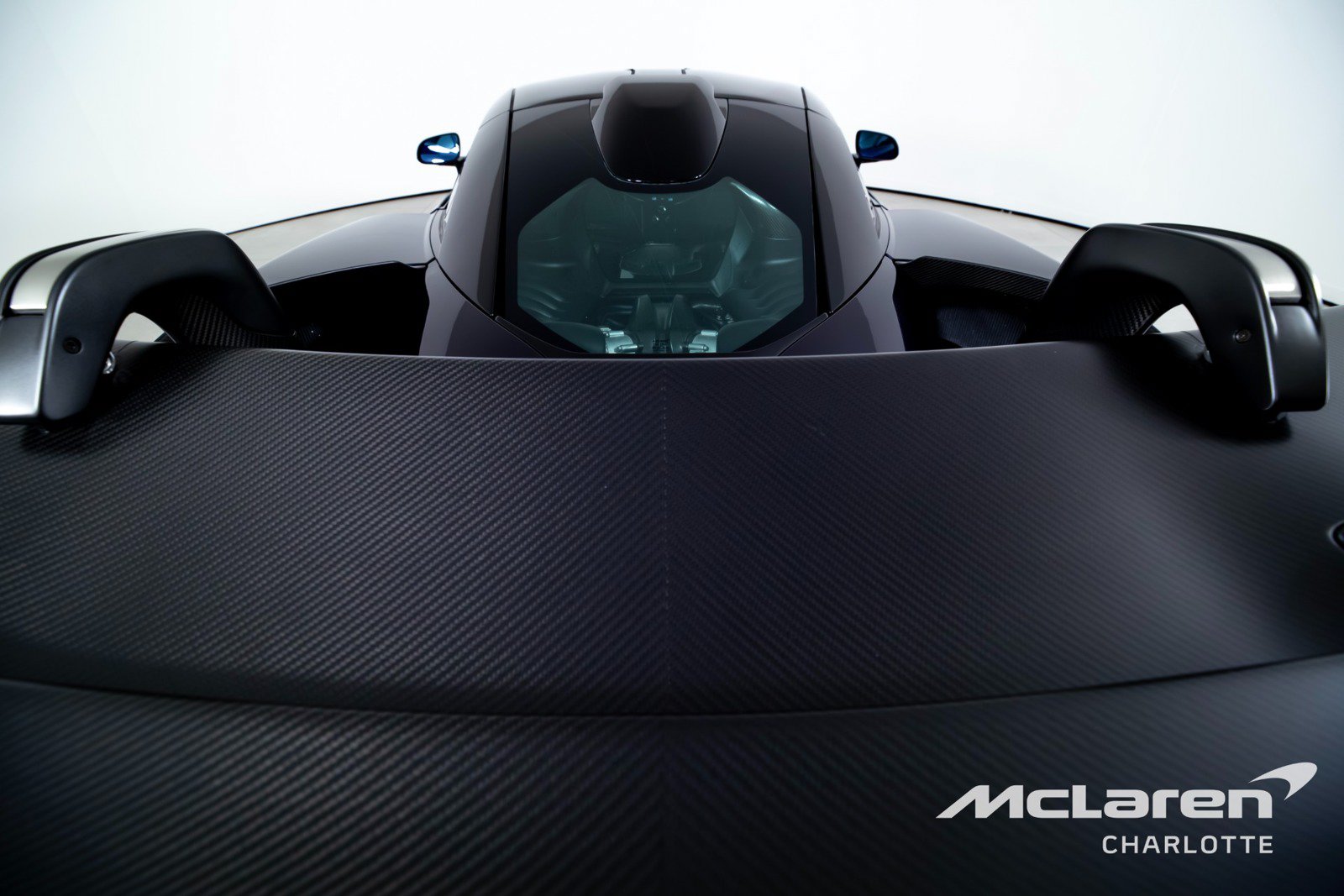 Used 2019 McLaren Senna RWD image 27