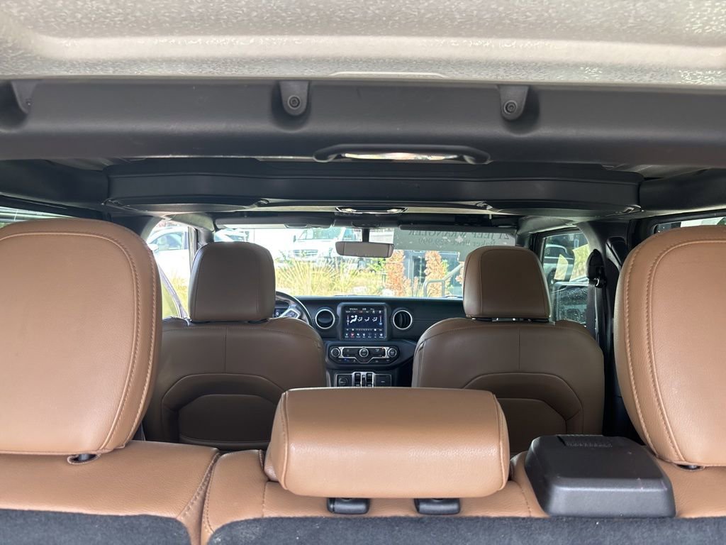 Used 2021 Jeep Wrangler Unlimited Sahara image 18
