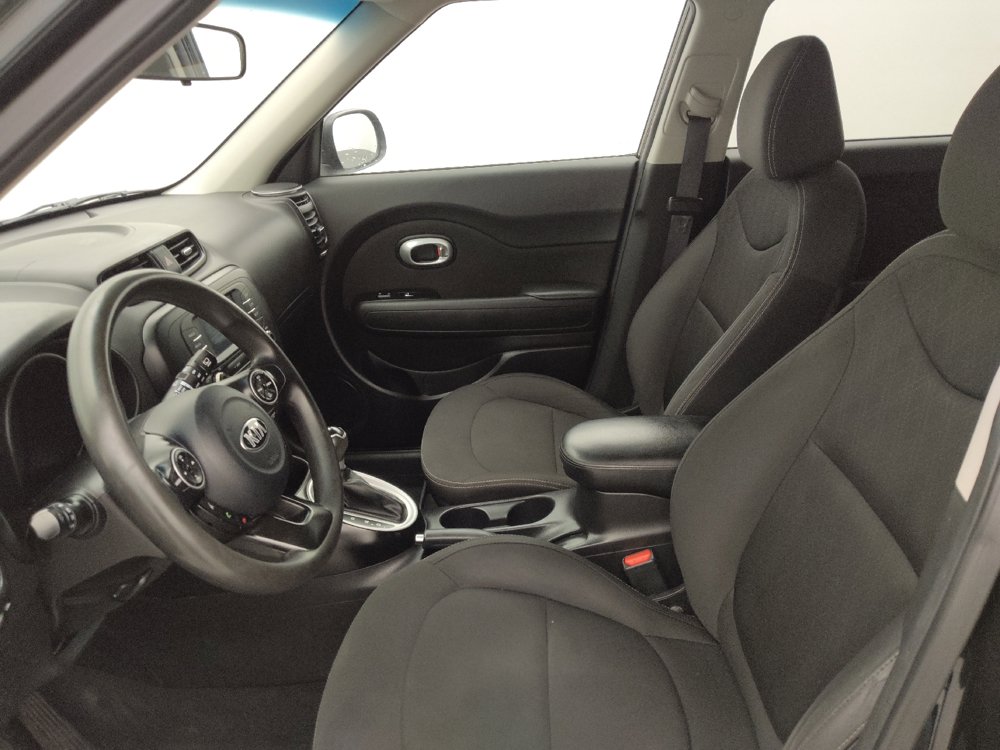 Used 2019 Kia Soul FWD image 17