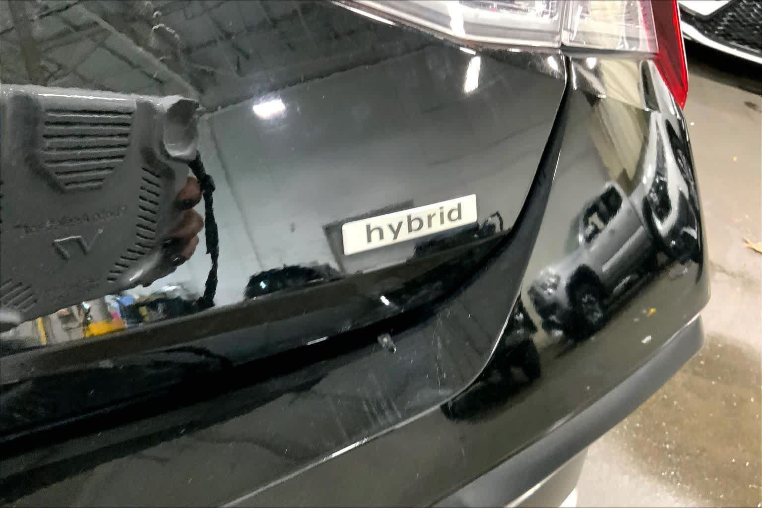Used 2025 Hyundai Elantra Limited FWD image 10