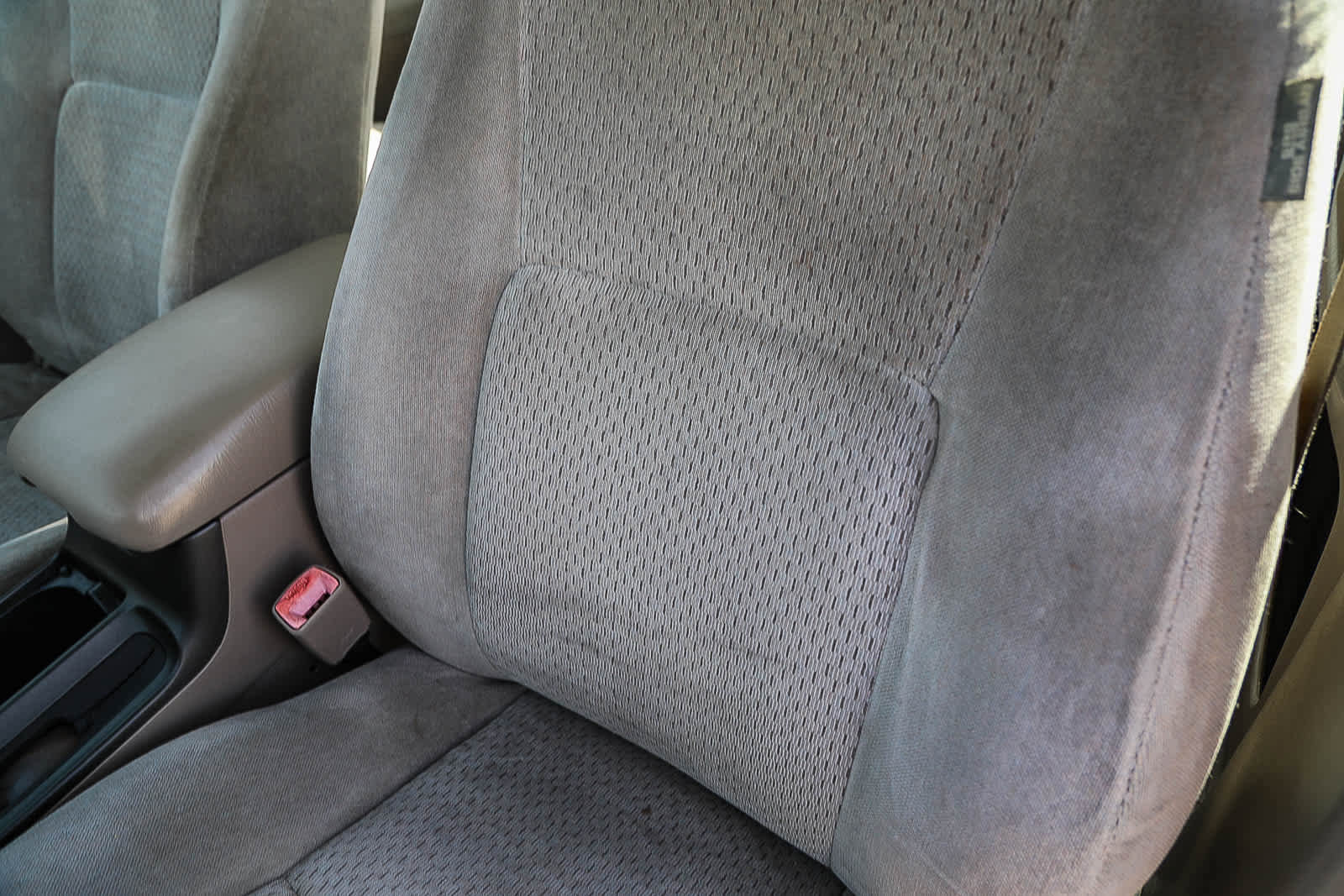 Used 2004 Toyota Camry LE image 23