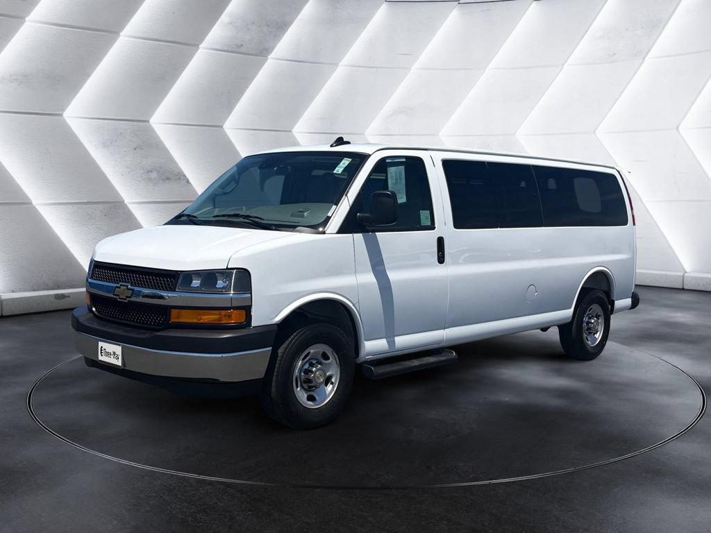 Certified 2025 Chevrolet Express 3500 LT w/ LT Preferred Equipment Group RWD image 1
