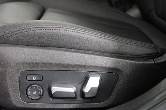 Used 2021 BMW 330i xDrive Sedan w/ Convenience Package image 20