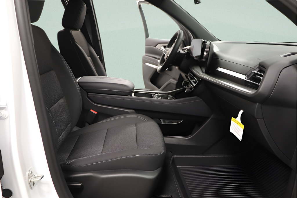New 2027 Chevrolet Traverse LT w/ Sun and Wheel Package FWD image 35