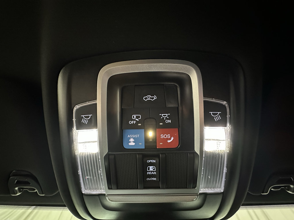 Used 2026 RAM 2500 Laramie AWD/4WD image 29