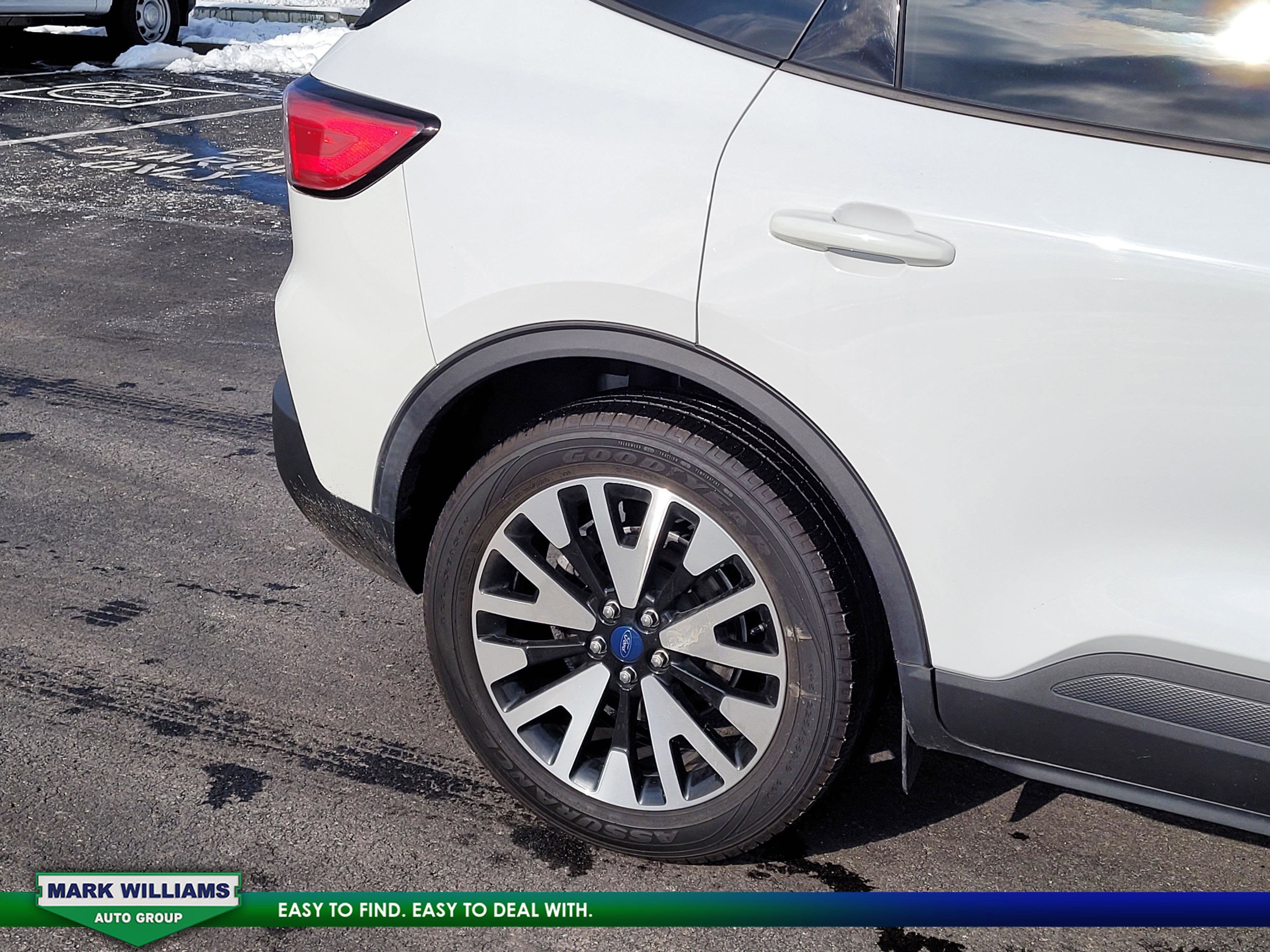 Certified 2020 Ford Escape SE Sport image 31