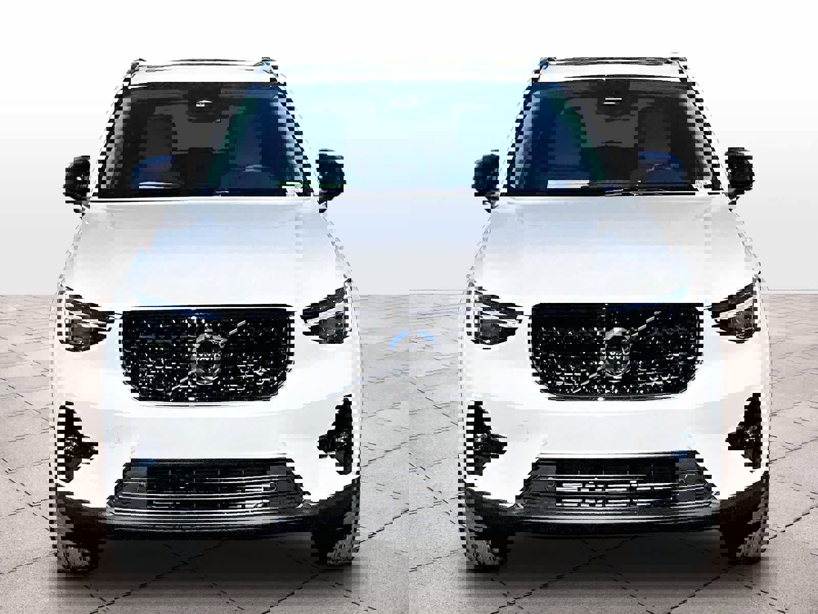 New 2026 Volvo XC40 B5 Plus w/ Protection Package Premier AWD/4WD image 5