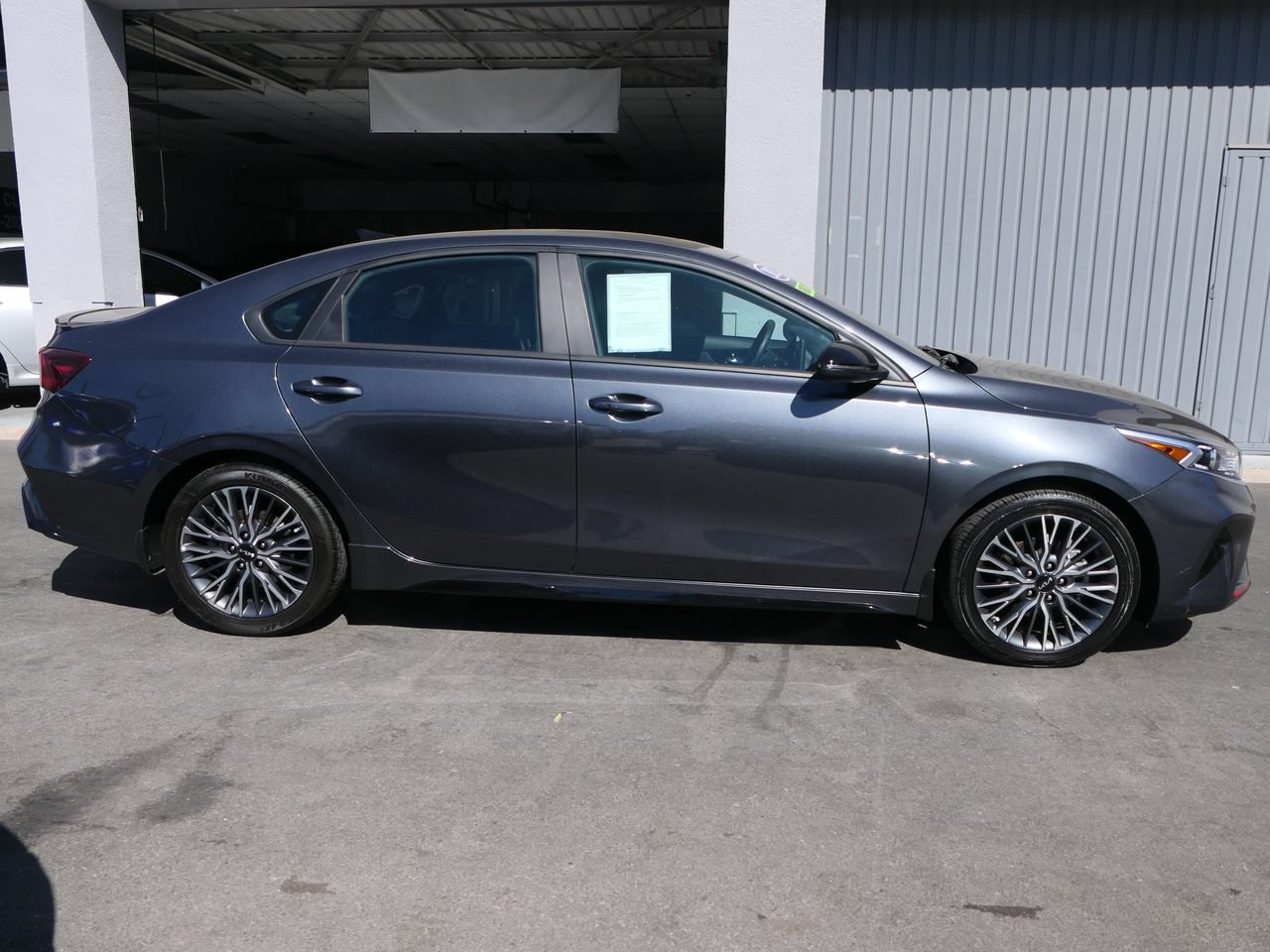 Used 2023 Kia Forte GT-Line w/ GT-Line Premium Package FWD image 2