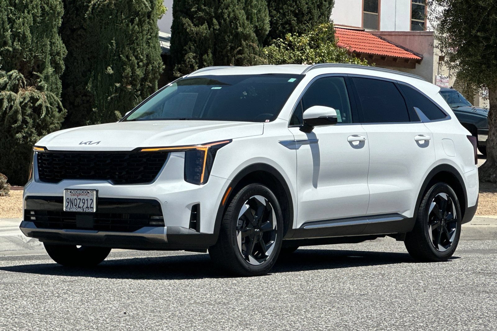 Used 2025 Kia Sorento EX AWD/4WD image 8