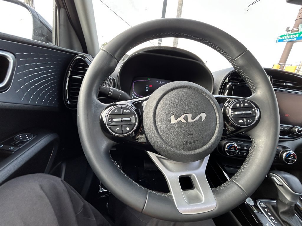 Used 2023 Kia Soul EX FWD image 28