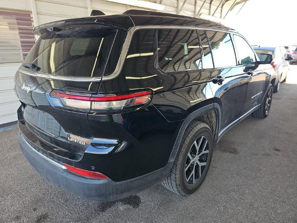 Used 2024 Jeep Grand Cherokee L Limited w/ Luxury Tech Group II image 4