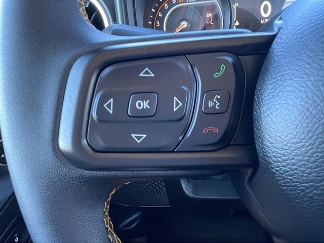 Used 2025 Jeep Gladiator Sport AWD/4WD image 22