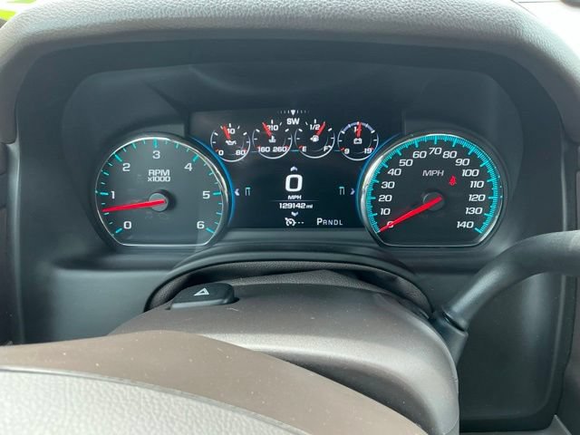 Used 2017 Chevrolet Suburban Premier AWD/4WD image 23
