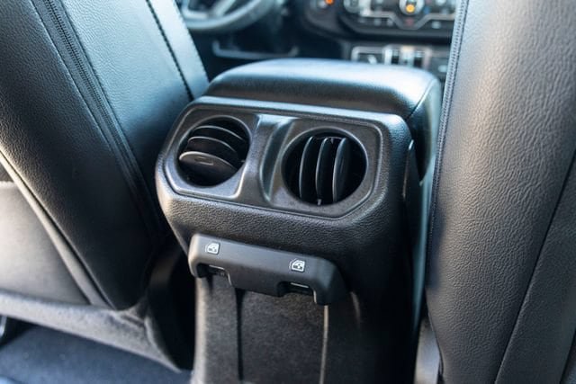 Used 2023 Jeep Wrangler Unlimited Sport AWD/4WD image 21