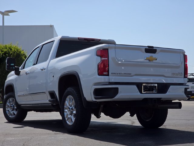 Used 2025 Chevrolet Silverado 2500 High Country w/ High Country Premium Package AWD/4WD image 17