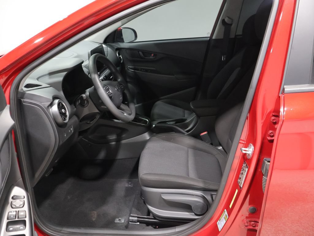 Used 2022 Hyundai Kona SEL w/ Winter Weather Package AWD/4WD image 10