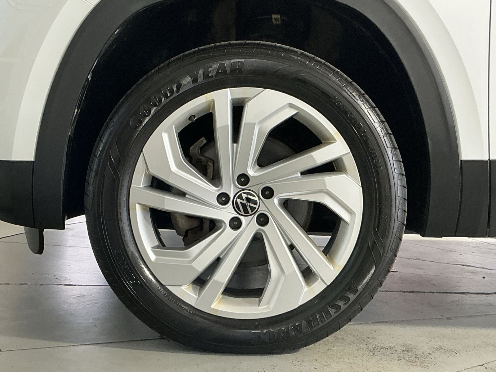 Used 2023 Volkswagen Atlas SE AWD/4WD image 13