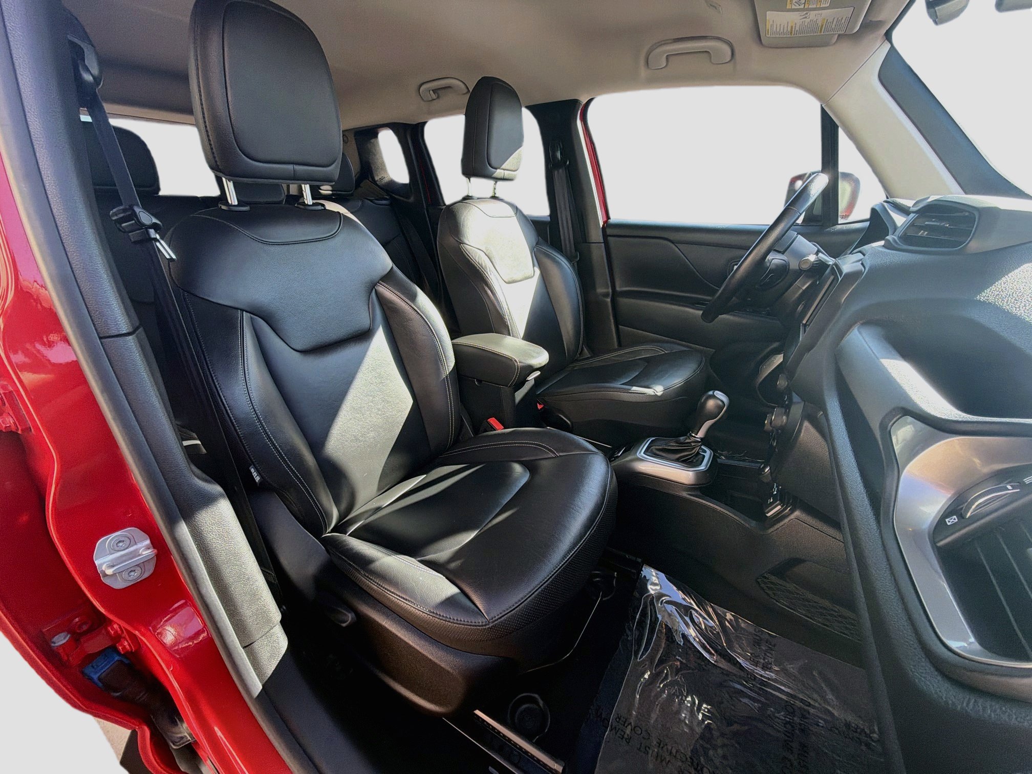 Used 2020 Jeep Renegade Limited AWD/4WD image 29
