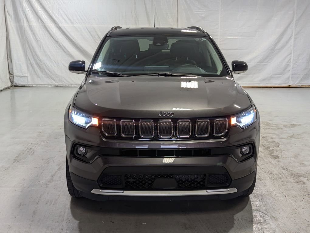 Certified 2022 Jeep Compass Limited image 12