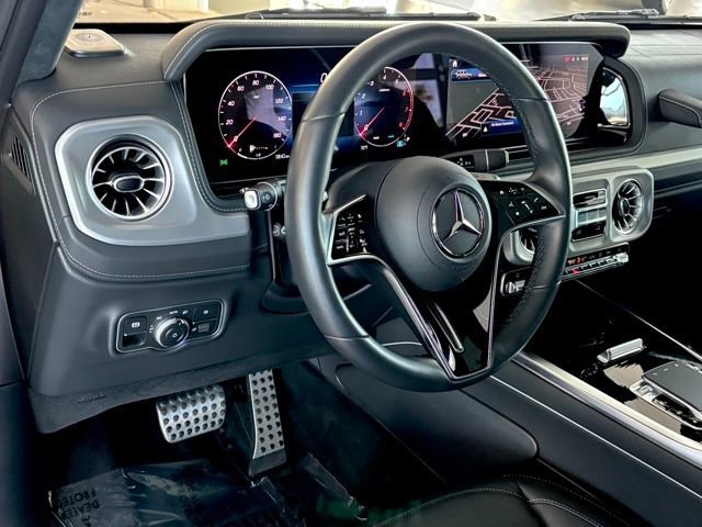 Used 2025 Mercedes-Benz G 550 image 12