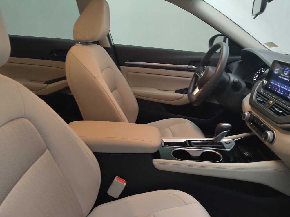 Used 2023 Nissan Altima 2.5 SV FWD image 21