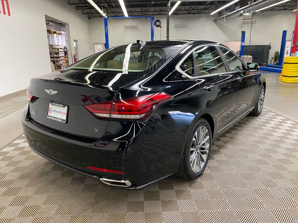 Used 2016 Hyundai Genesis 3.8 image 7